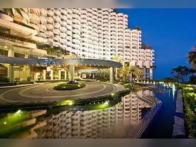 โรงแรมรอยัลคลิฟบีช
