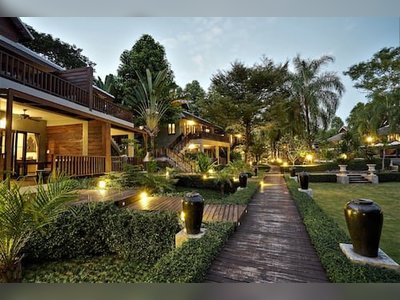 The Quarter Pai