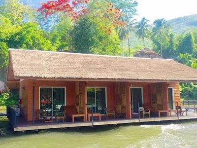 โก๋ เมืองกาญจน์ พาราไดซ์ วิว รีสอร์ท