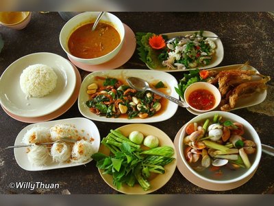ร้านเขียวไข่กา l Kiewkaika Phuket oldtown