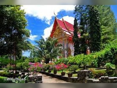 Wat Sri Sunthon Temple – Phuket Reclining Golden Buddha