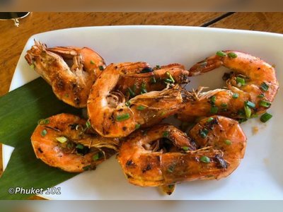 เพียงไพร ร้านอาหารใกล้น้ำตกบางแป
