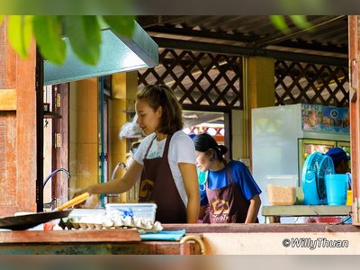 เพียงไพร ร้านอาหารใกล้น้ำตกบางแป