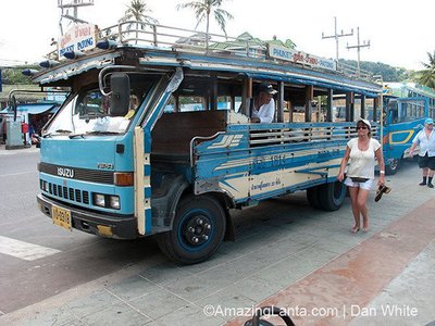 The Blue Bus (Song Taew)