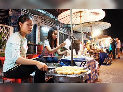 Wualai Walking Street