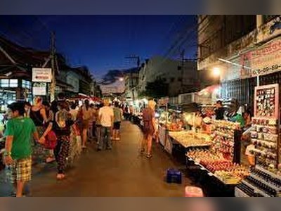 Wualai Walking Street