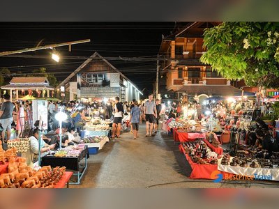 Wualai Walking Street