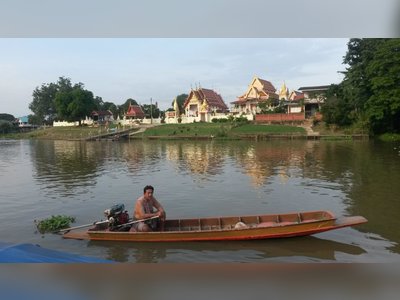 Boat transportation to Ayutthaya