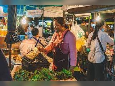 Chang Puak Gate Market