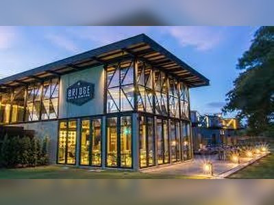 Bridge Bar & Bistro