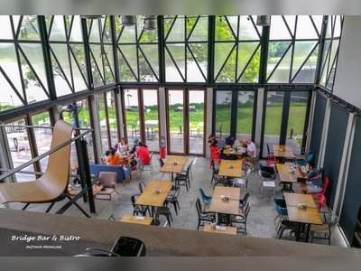 Bridge Bar & Bistro