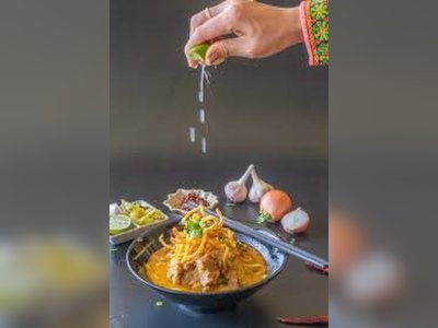 Khao Soi Zister