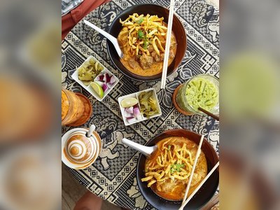 Khao Soi Zister