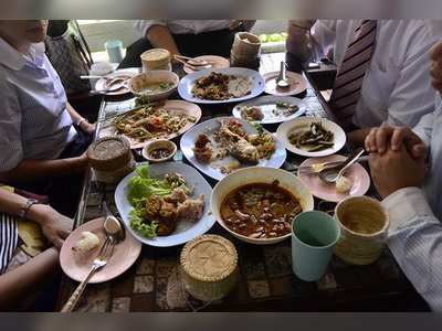 ไก่ทอดเที่ยงคืน เชียงใหม่