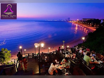 ร้านริมผา ลาภิน
