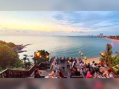 ร้านริมผา ลาภิน