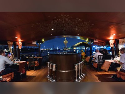 Apsara River Cruise by Banyan Tree Bangkok