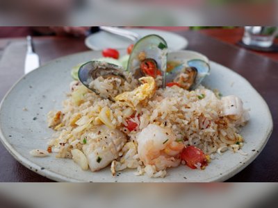 Let’s Sea Pub & Restaurant at Let’s Sea Resort