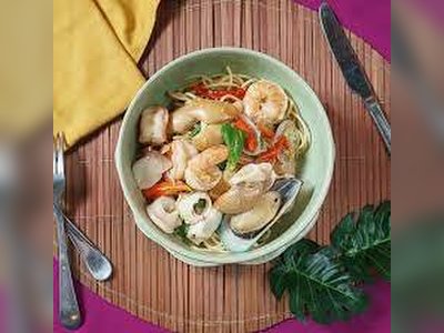 Hin Lek Fai Restaurant
