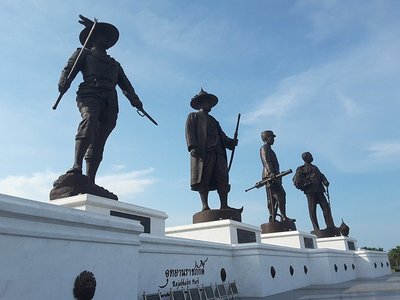 Visit the Rama Statues at Rajabhakti Park