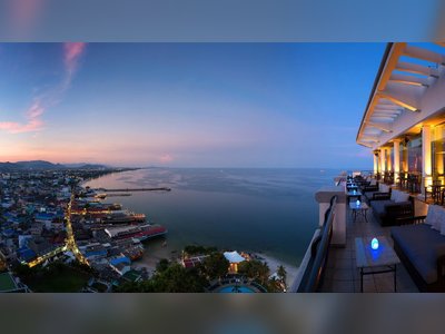 White Lotus Skybar – Hilton Hua Hin Resort