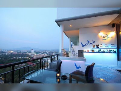 White Lotus Skybar – Hilton Hua Hin Resort