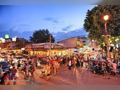 Sunday Walking Street Chiang Mai