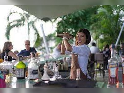 360° Bar at The Pavilions Phuket
