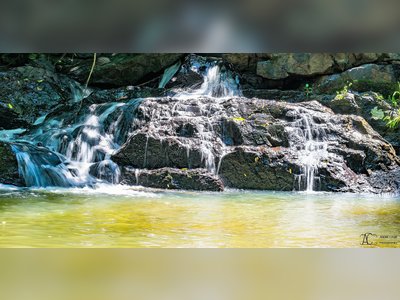 Ton Ao Yon Waterfall
