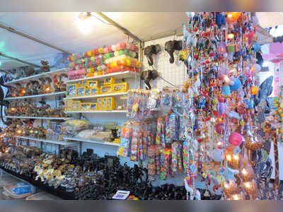 Royal Paradise Night Market in Phuket