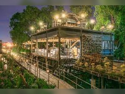 บางกอก ทรี เฮาส์