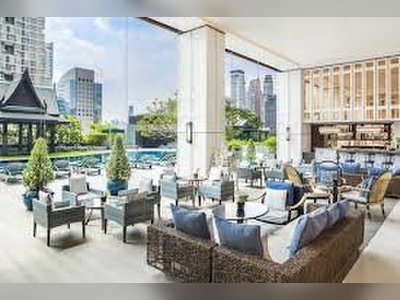 โรงแรม The Athenee Hotel