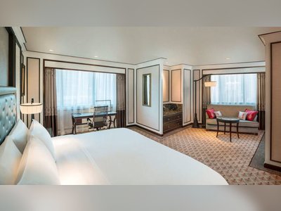 โรงแรม The Athenee Hotel