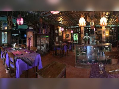 Hin Lek Fai Restaurant