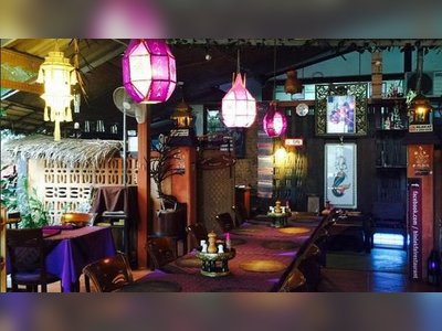 Hin Lek Fai Restaurant