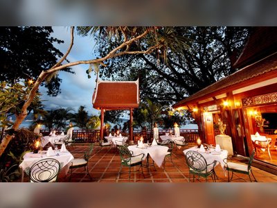 Old Siam Thai Royalty Beachfront Restaurant