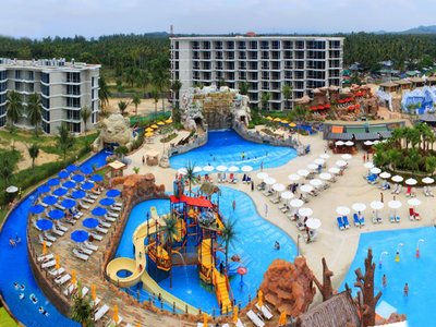 Splash Jungle Water Park in Phuket