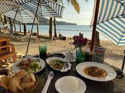 Boat Bar and Restaurant on Kamala Beach