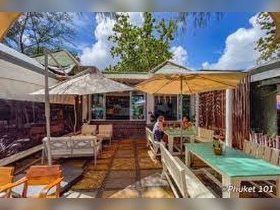 Sea Oak Cafe Restaurant Phuket