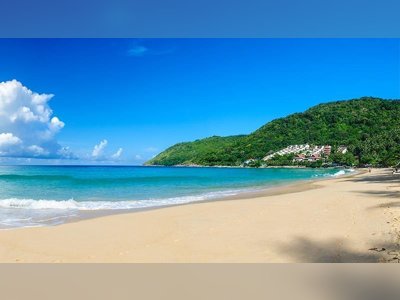 Nai Harn Beach