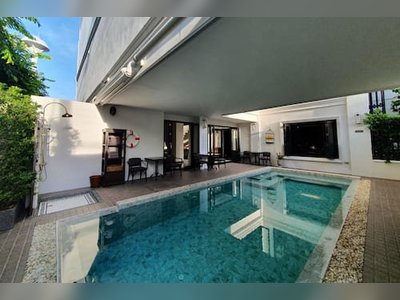 โรงแรม Cheeva Dee Hotel
