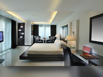 โรงแรม Amari Nova Suites