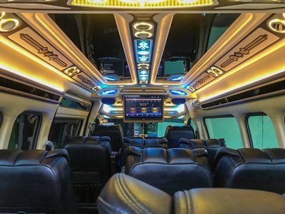 Renting a car with driver in Phuket