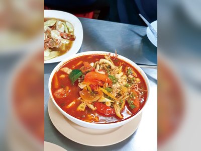 Hong Khao Tom Pla Restaurant