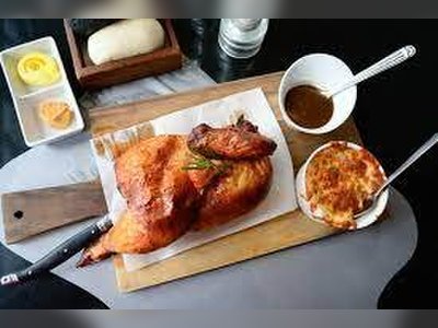ห้องอาหาร ลา เฟม (La Ferme Restaurant)