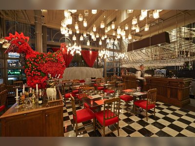 ห้องอาหาร ลา เฟม (La Ferme Restaurant)
