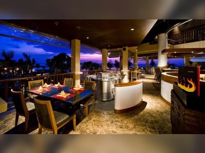 ร้านอาหาร เฟลมส์  โรงแรมเซ็นทาราแกรนด์มิราจบีชรีสอร์ท พัทยา