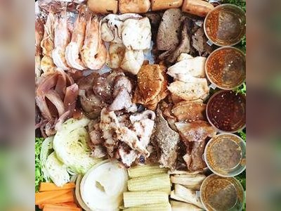 Nai Poom Tom-Yum Pork Noodle