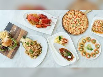 ร้านอาหาร Surf & Turf Beach Club & Restaurant