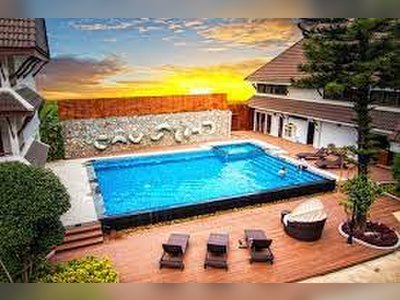 โรงแรมนาคนครา